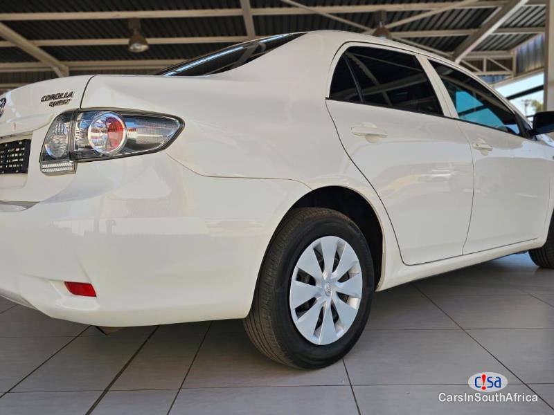 Toyota Corolla Quest 1.6 Manual 2019 - image 3