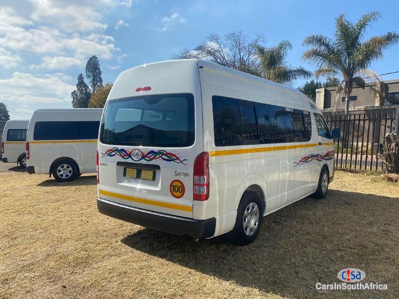 Toyota HiAce 2. 5 D4DSesfikile Manual 2019
