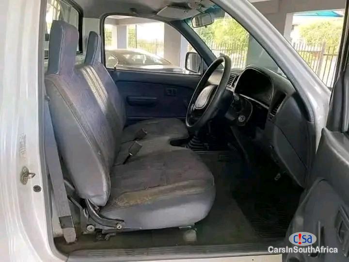 Toyota Hilux 2003 Toyota Hilux Ridder 2.7 Vvti Manual 0698183175 Manual 2003 in South Africa - image