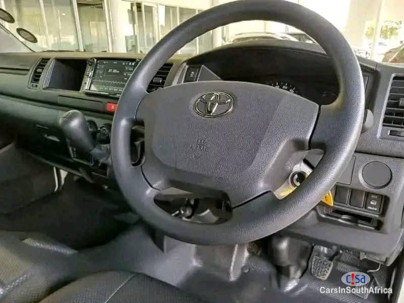 Toyota HiAce 2022 Toyota Quantum 2.5 D4D 0698183175 Manual 2022 in South Africa