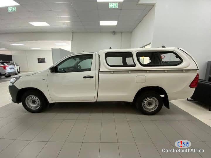 Toyota Hilux 2018 TOYOTA HILUX BAKIE 2.0 SINGLE CAB 069 818 3175 Manual 2018 in South Africa