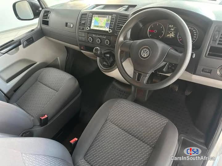 Volkswagen Kombi Manual 2013 - image 5