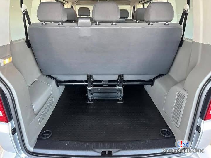 Volkswagen Kombi Manual 2013 - image 6