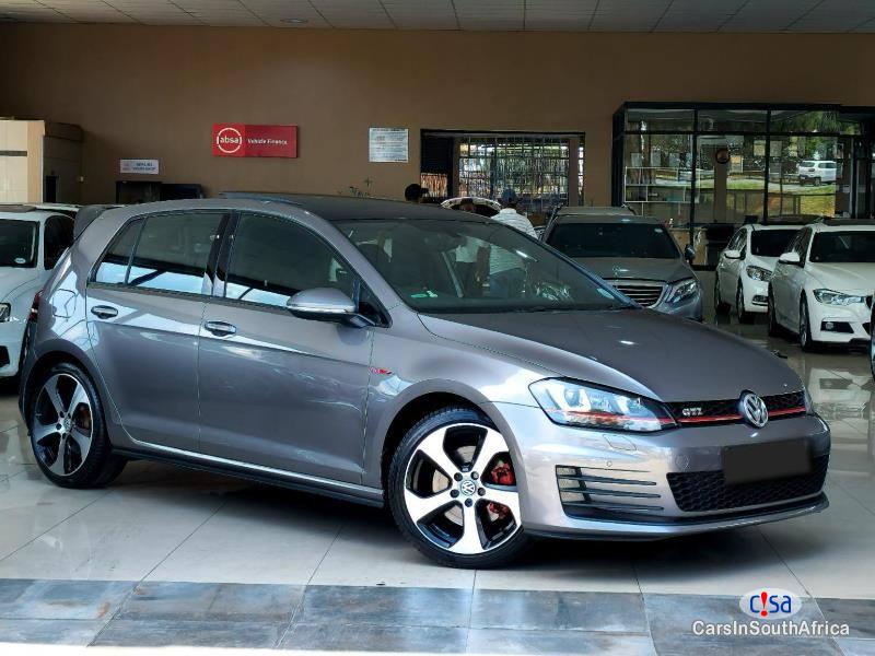 Pictures of Volkswagen Golf GTI Automatic 2017