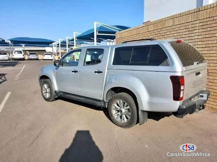 Pictures of Isuzu 250 Automatic 2020