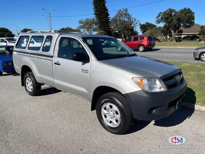 Pictures of Toyota Hilux 2.7 Manual 2018