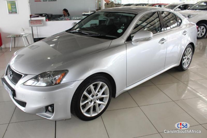 Lexus ES 2.0 Automatic 2013 - image 2