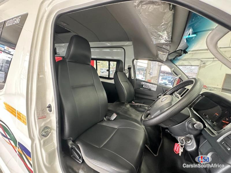 Toyota Quantum 2.5 D-4D Sesfikile 16-Seat Manual 2021 - image 3