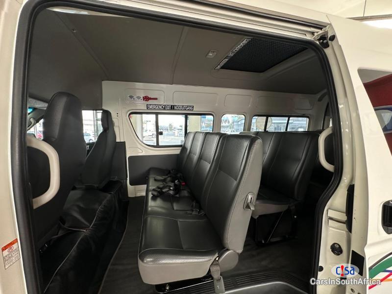Toyota Quantum 2.5 D-4D Sesfikile 16-Seat Manual 2021 - image 4