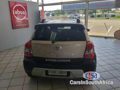 Toyota Etios 1.5 Manual 2015 - image 4