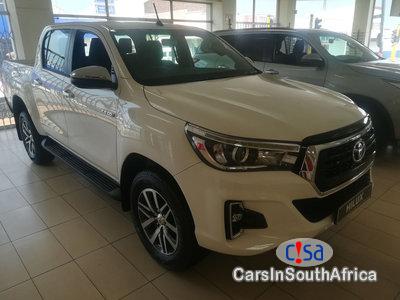 Toyota Hilux 2.8 GD-6 RB Raider DOUBLE CAB BAKKIE AUTO LG50 Automatic 2019 - image 3