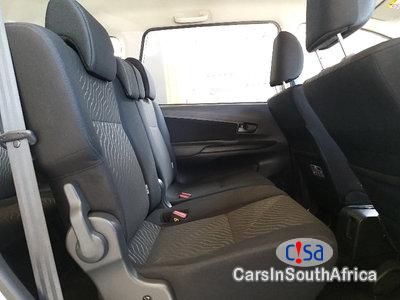 Toyota Avanza 1.5XS Manual 2017 - image 7