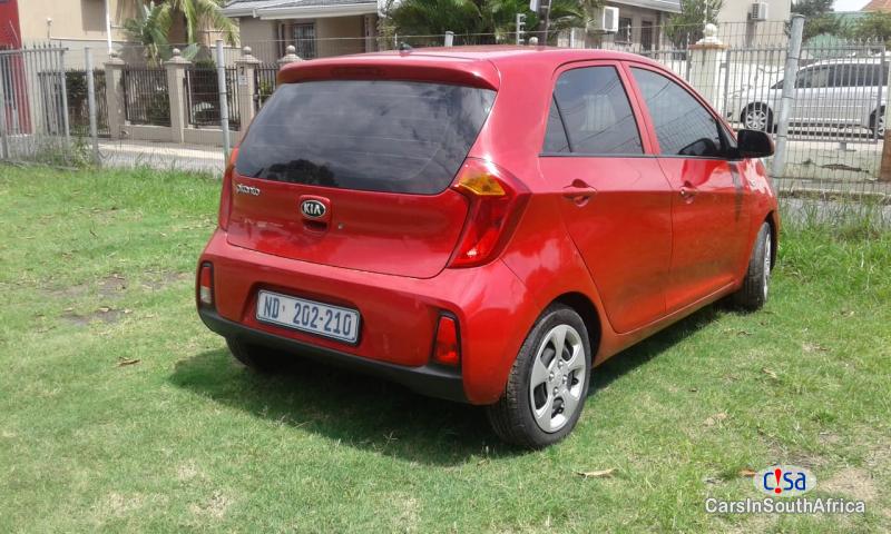 Kia Picanto Manual 2016 - image 2