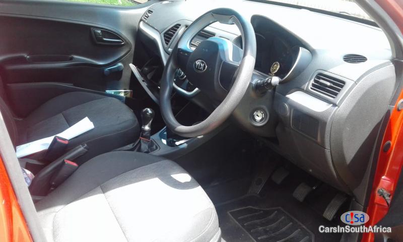 Kia Picanto Manual 2016 - image 3