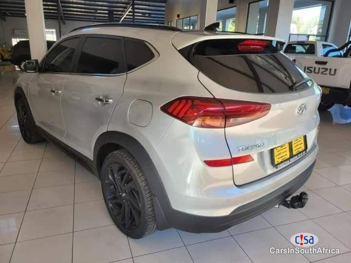 Hyundai Tucson 2.0 Tucson 2.0 Elite For Sale 0663929914 Automatic 2020 - image 3