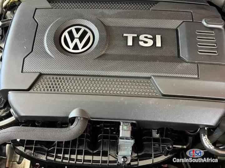 Volkswagen Polo 2.0 Automatic 2016 - image 8