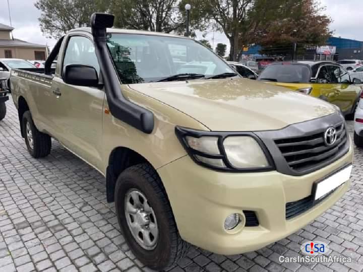Toyota Hilux 2.5 Manual 2014 - image 3