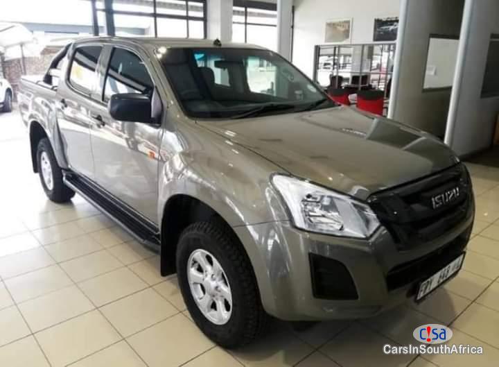 Isuzu 250 Automatic 2018 - image 2