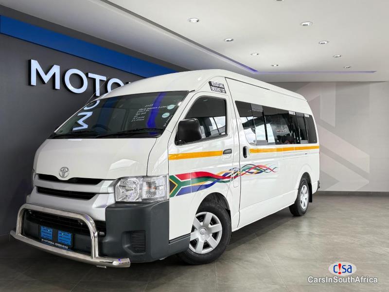 Toyota Quantum 2.5 Manual 2022 - image 4
