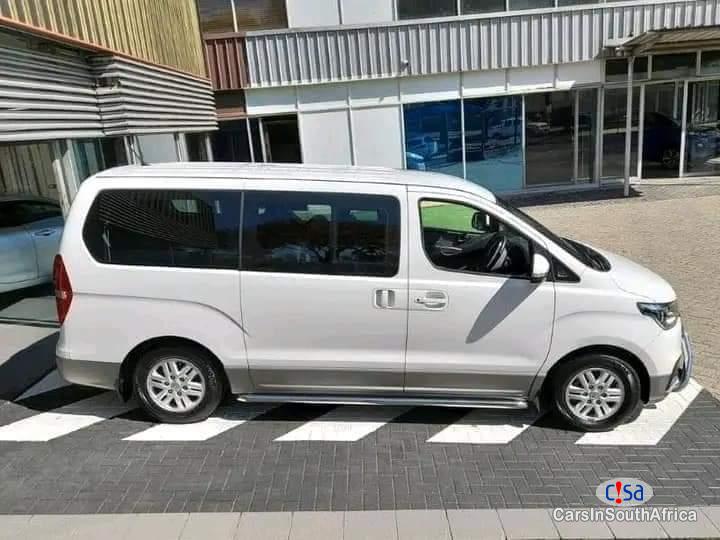 Hyundai H-1 2.5 Automatic 2018