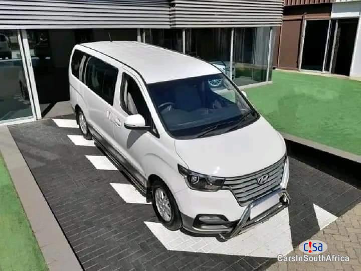 Hyundai H-1 2.5 Automatic 2018 - image 3