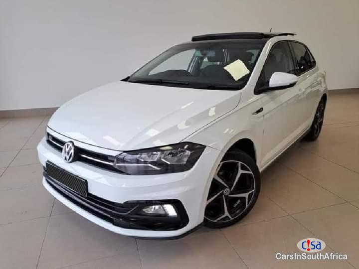 Volkswagen Polo 1.0 Automatic 2019 - image 2