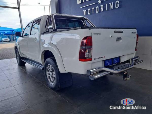 Toyota Hilux 3.0 D-4D Legend 45 Call 081 494 5928 Delivery Nationwide Automatic 2015 - image 3