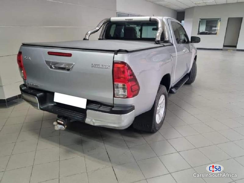 Toyota Hilux Manual 2018