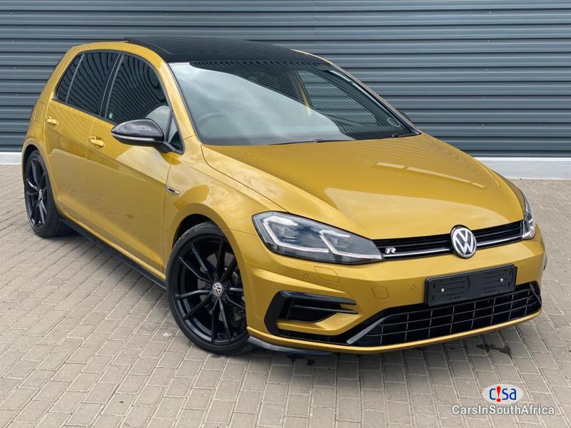Pictures of Volkswagen Golf 2.0R 7 Automatic 2017