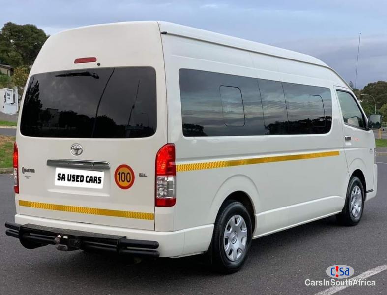 Toyota Quantum 2.5 GL 14 SEATS+27 78 321 4168 Manual 2019 - image 2