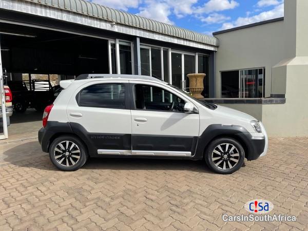 Toyota Etios Cross 1.5 XS 5-dr Manual 2016 - image 2