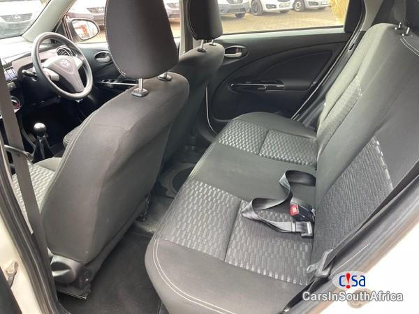 Toyota Etios Cross 1.5 XS 5-dr Manual 2016 - image 3