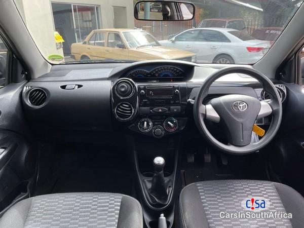 Toyota Etios Cross 1.5 XS 5-dr Manual 2016 - image 4