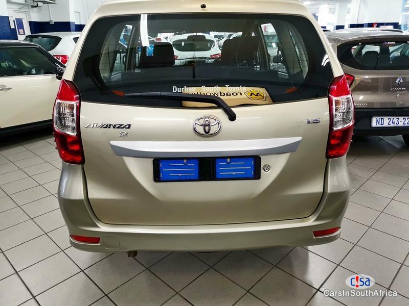Toyota Avanza 1. 4999 Manual 2017 - image 3
