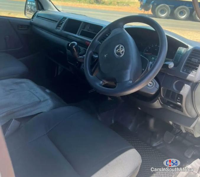 Toyota Quantum 2.5 / Whatsapp Call 068 346 6875 Manual 2020 in Gauteng