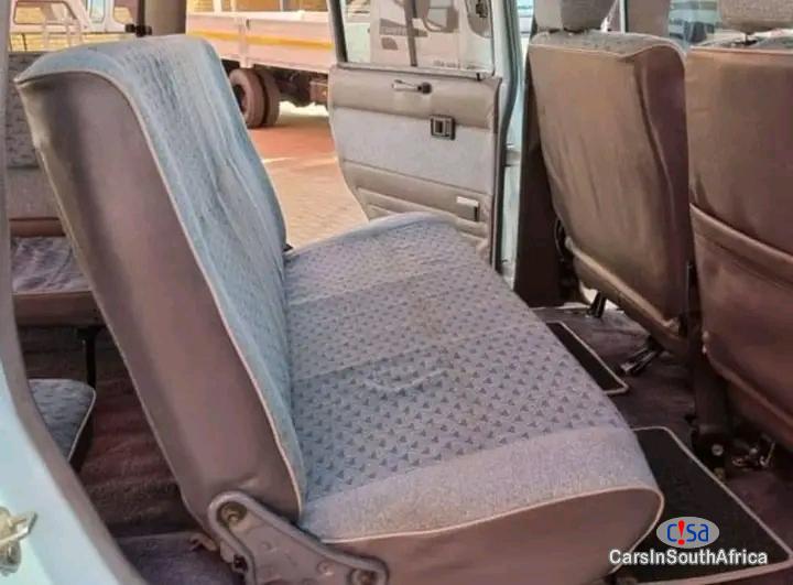 Toyota Venture 2.0 / Whatsapp Call 068 346 6875 Manual 2020 - image 3