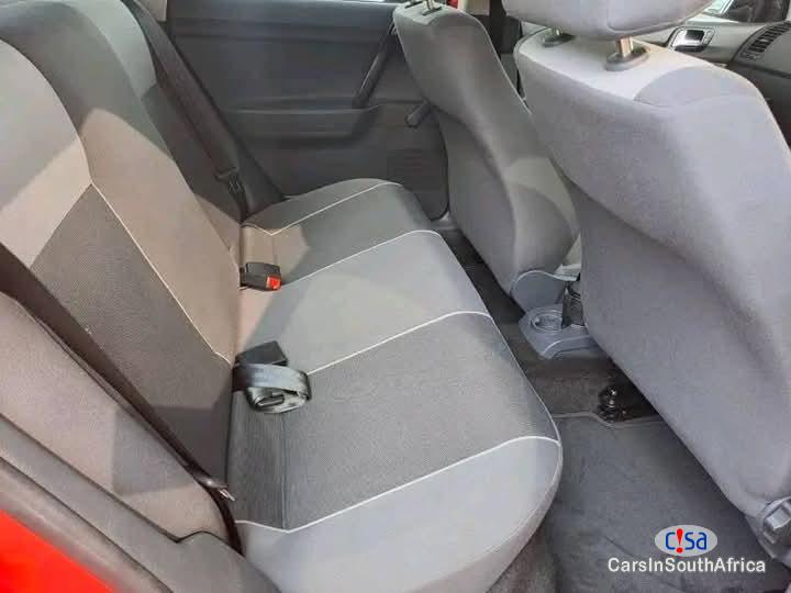 Volkswagen Polo 1.6 Manual 2017 - image 4