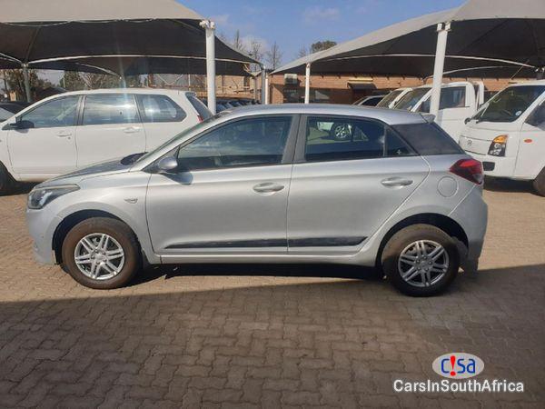 Hyundai i20 1.4 Fluid /+27 685845776 Manual 2016 - image 4