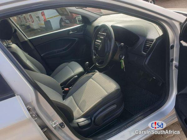 Hyundai i20 1.4 Fluid /+27 685845776 Manual 2016 - image 5