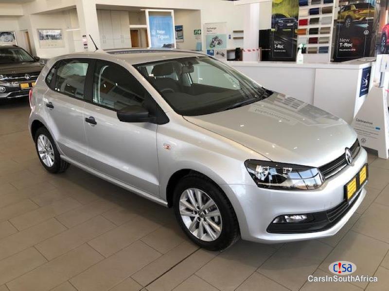 Volkswagen Polo Manual 2019 - image 3