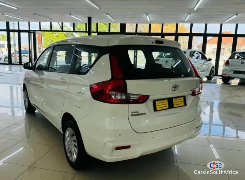 Toyota Avanza 1.5 Manual 2022 - image 3