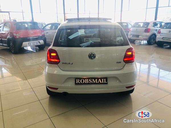 Volkswagen Polo Automatic 2016 - image 5