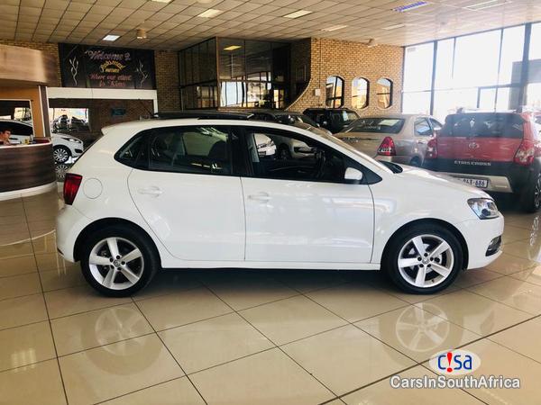 Volkswagen Polo Automatic 2016 - image 6