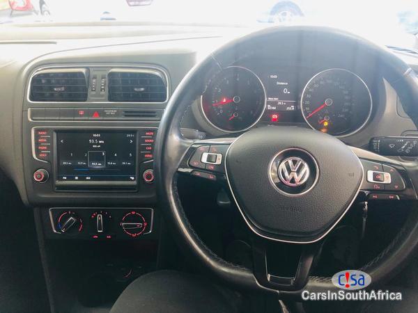 Volkswagen Polo Automatic 2016 - image 8