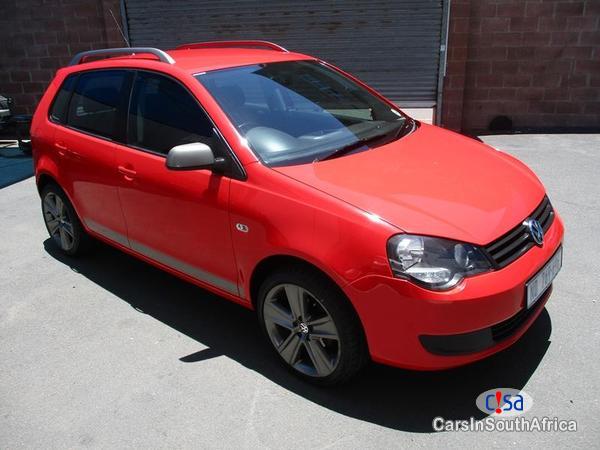 Volkswagen Polo Manual 2014 - image 2