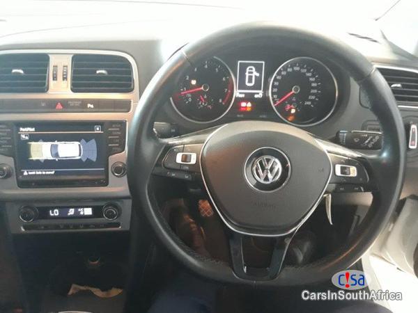 Volkswagen Polo Manual 2014 - image 9