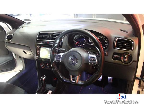 Volkswagen Polo Automatic 2011 - image 8