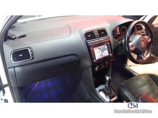 Volkswagen Polo Automatic 2011 - image 9