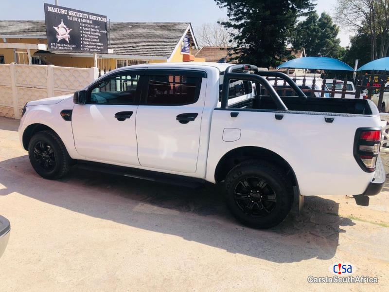 Ford Ranger 2.2 / Whatsapp Call 068 346 6875 Automatic 2020 - image 2
