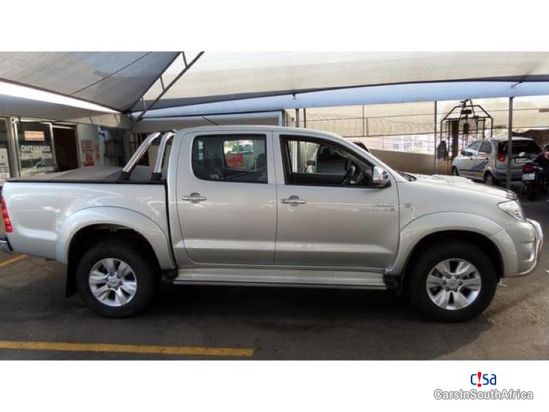 Toyota Hilux Manual 2010 in South Africa